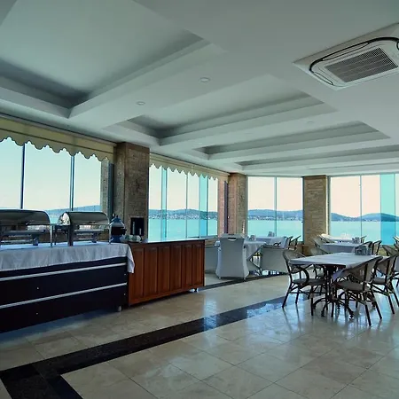 Cunda Kivrak Otel Ayvalı