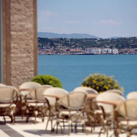 Cunda Kivrak Otel