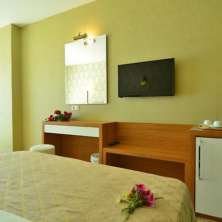 Otel Cunda Kivrak Ayvalı