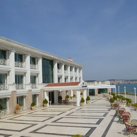 Cunda Kivrak Otel Ayvalı