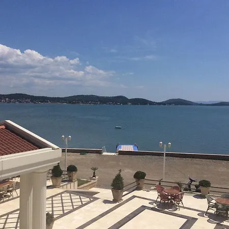 Cunda Kivrak Ayvalı