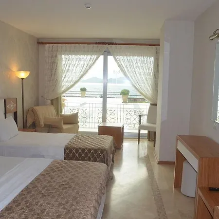 Cunda Kivrak Otel Ayvalı