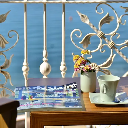 Otel Cunda Kivrak 2*