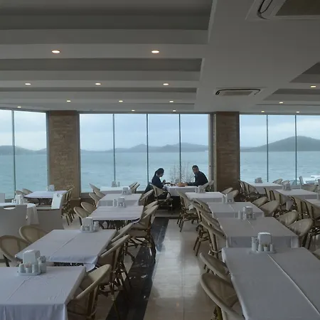 Otel Cunda Kivrak 2*