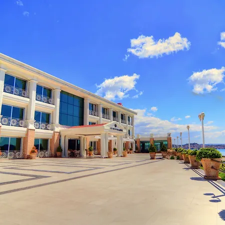 Otel Cunda Kivrak 2*